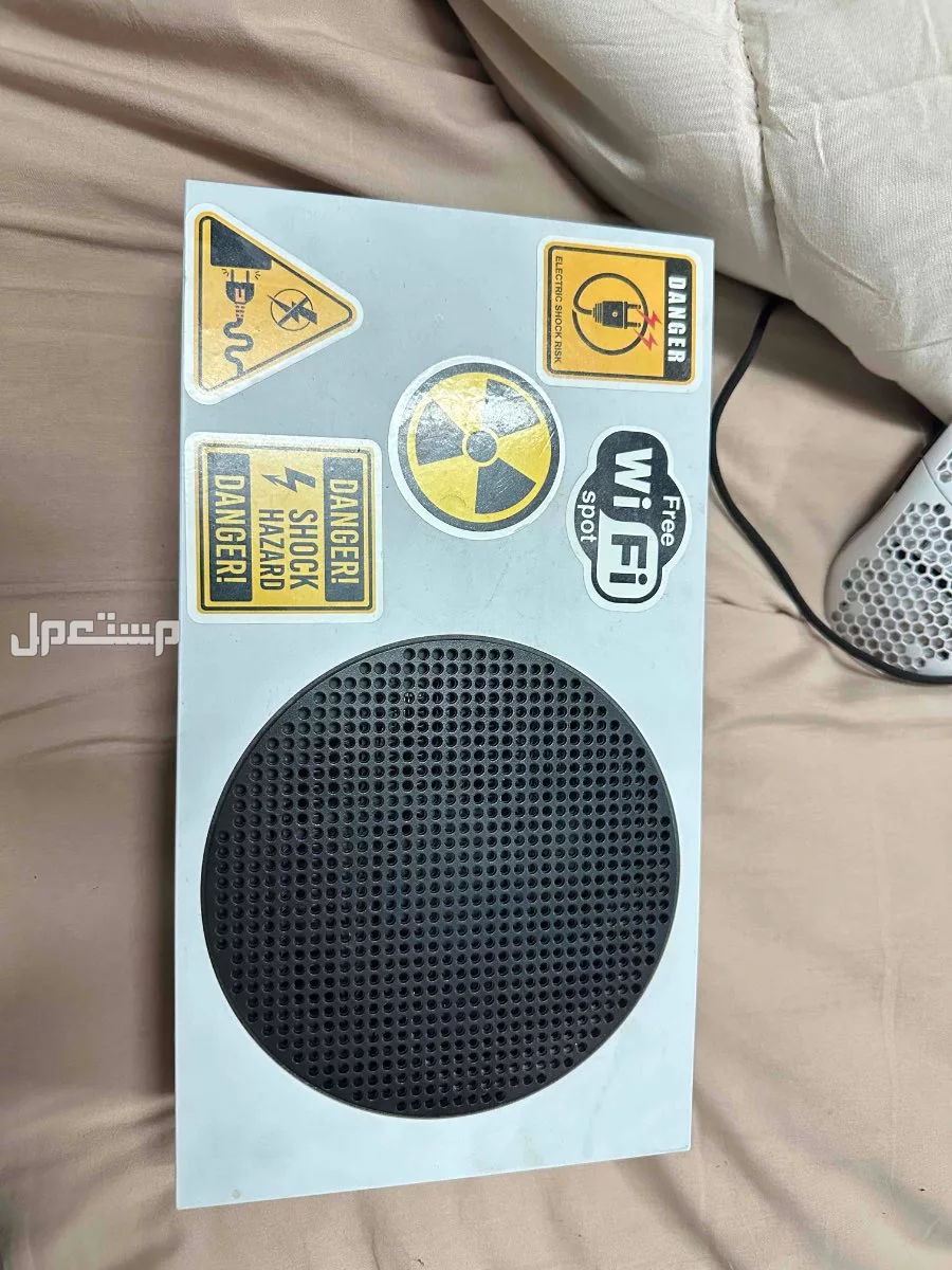 سلام عليكم عندي اكس بوكس للبيع الأحساء بسعر 800 ريال سعودي