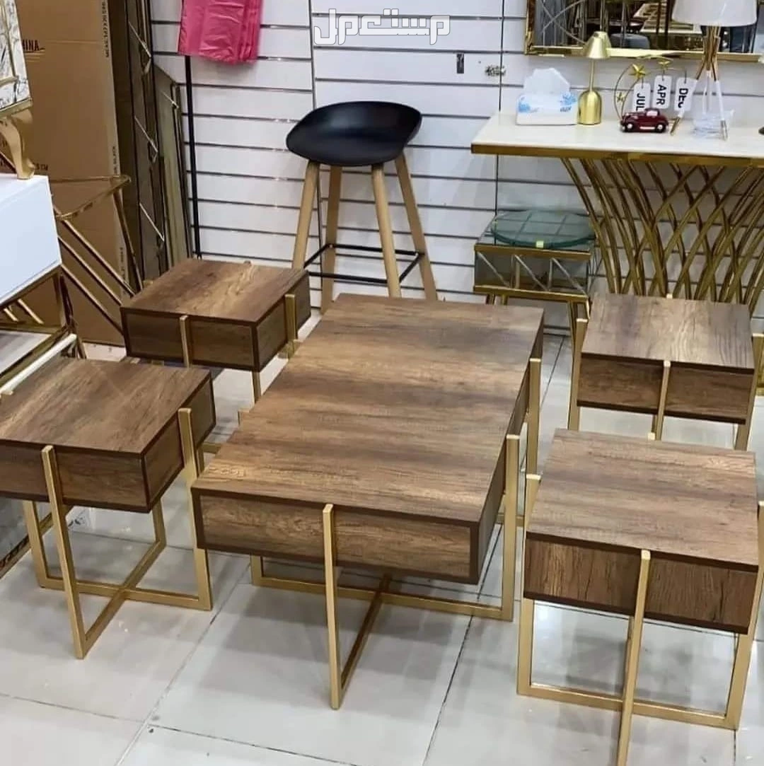 طاولات ضيافه بلازمه يوجد تفصيل