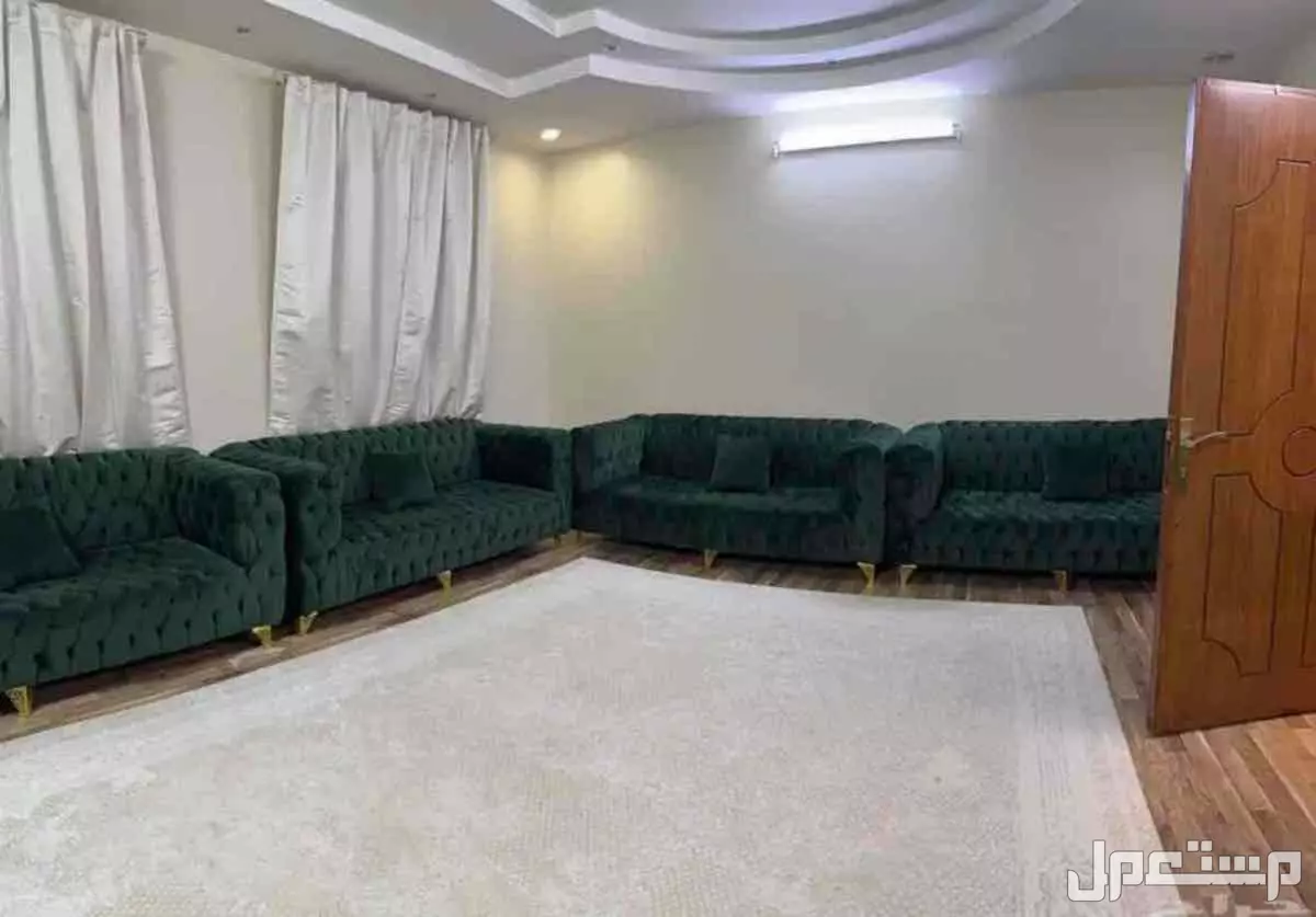 كنب في الطائف بسعر 3 آلاف ريال سعودي