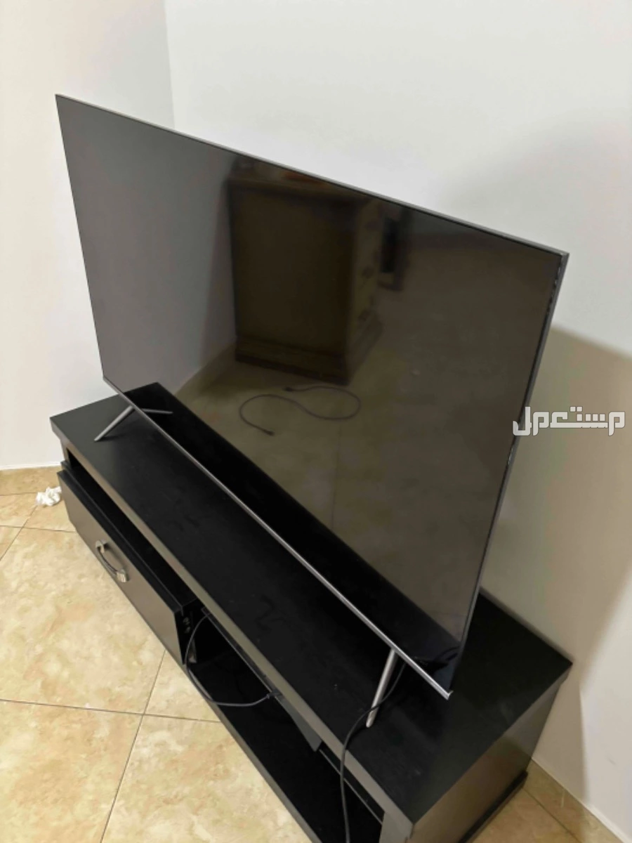 شاشة / تلفزيون بسعر 1000 ريال TCL QLED