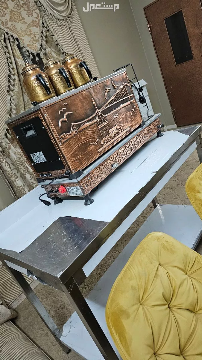 أثاث ( أغراض مكينه كراسي طاوله )