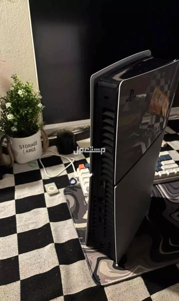 سوني فايف  في جدة بسعر 1650 ريال سعودي