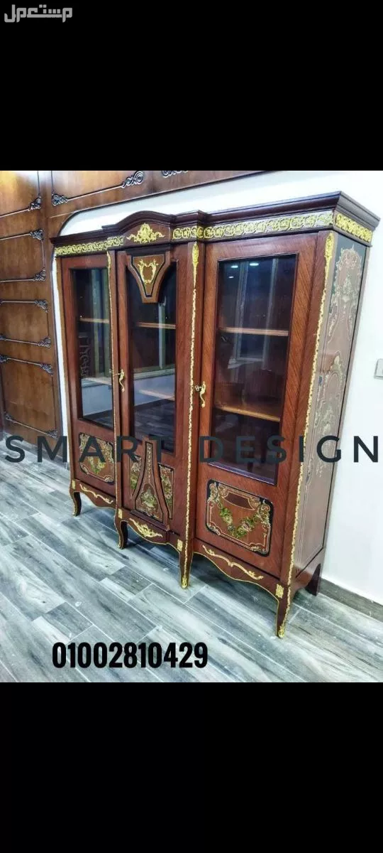 مكتبه ملفات خشب زان احمر مطعم بالنحاس متاح تنفيذ جميع المقاسات