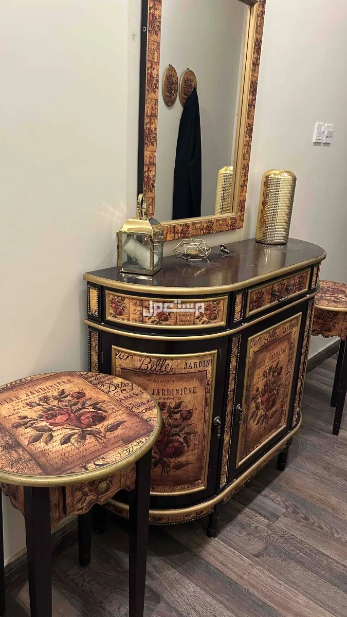 طاولات مدخل وخدمه  في الدمام بسعر 350 ريال سعودي