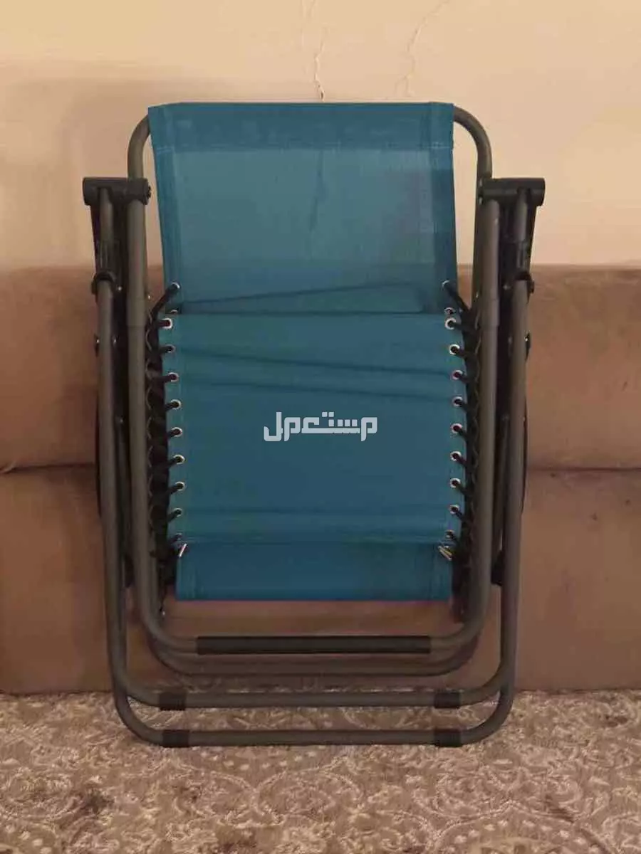 كرسي للاسترخاء خفيف وقابل للطي