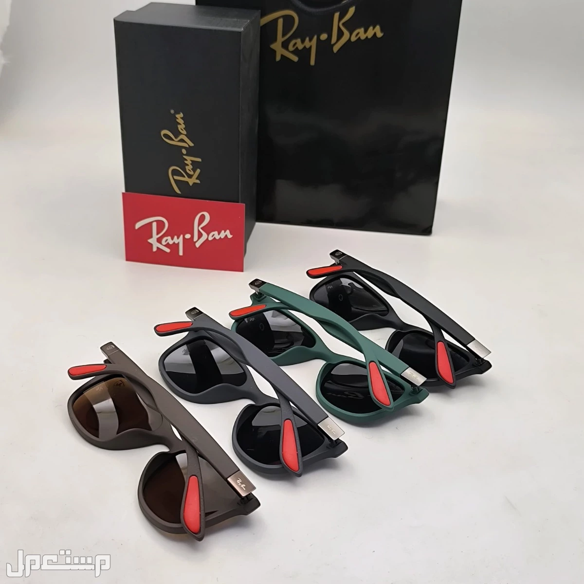 نظارات __رجالي..   جديده من مونت بلانك..  مع جميع ملحقات الماركه..   **السعر100ريال..