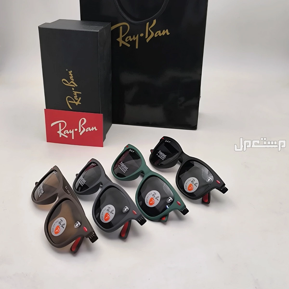 نظارات __رجالي..   جديده من مونت بلانك..  مع جميع ملحقات الماركه..   **السعر100ريال..