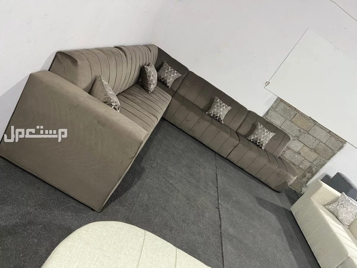 كنب جديد شامل التوصيل  في الرياض بسعر 1200 ريال سعودي