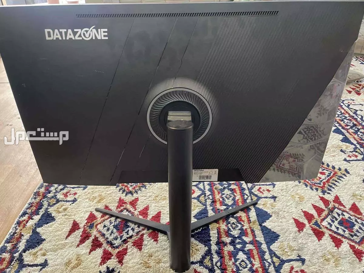 للبيع شاشة قيمنق في الرياض بسعر 550