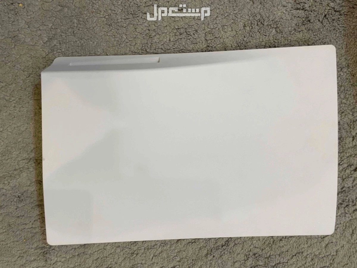سوني5جديدمعه كل اغراضه (على السوم) في الرياض بسعر ألفين ريال سعودي