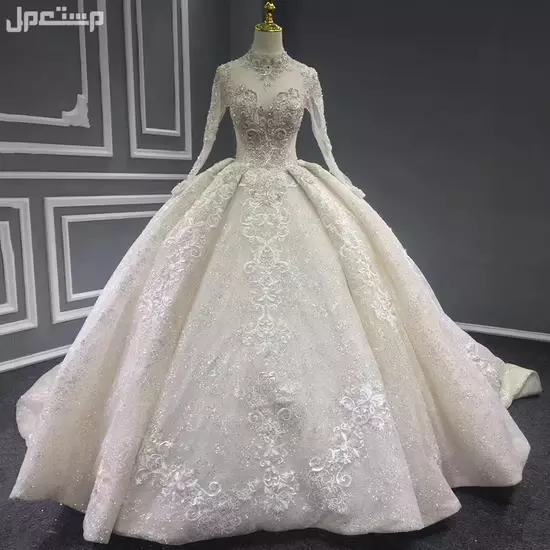 كيف يمكن تحديد مقاسات الفساتين؟.. جدول بالأرقام والحروف (صور) كيف أعرف مقاس فستان الزفاف المناسب؟