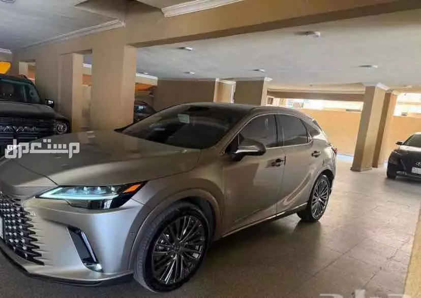 لكزس RX 2024 في الرياض بسعر 290 ريال سعودي