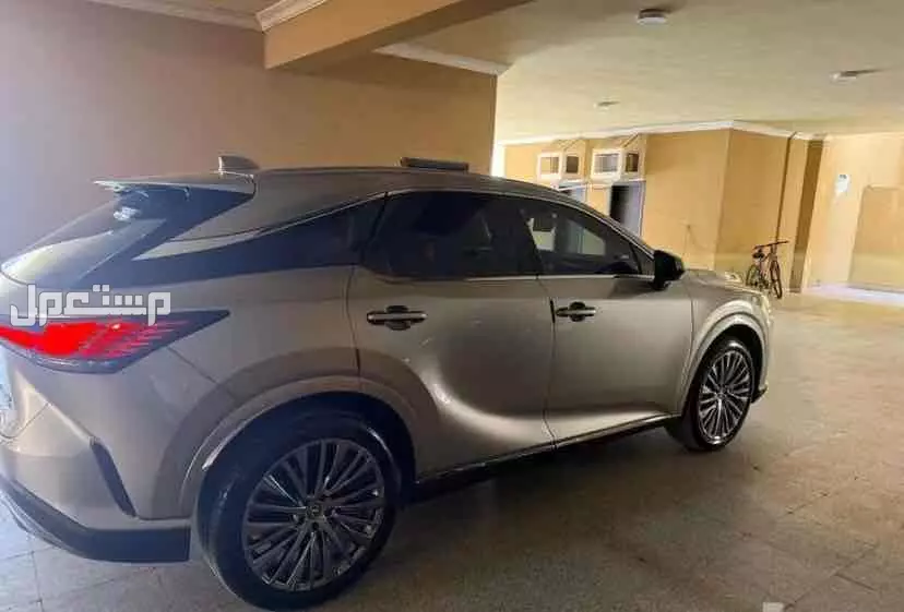 لكزس RX 2024 في الرياض بسعر 290 ريال سعودي