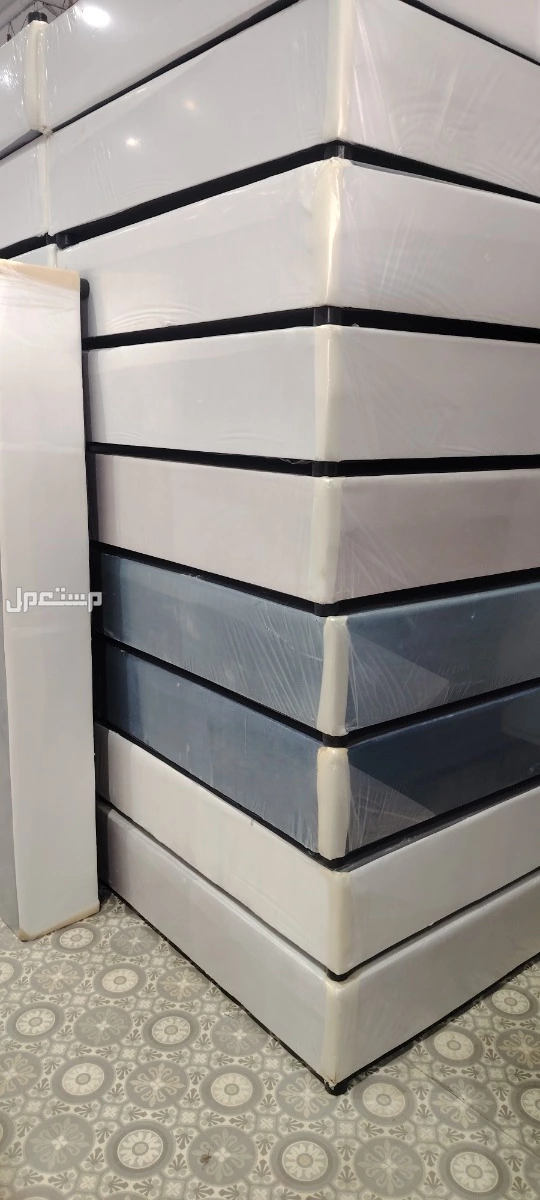 سرير حديد مرتبه مخده لحاف دولاب  تجهيز سكن عمال