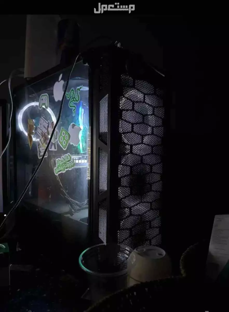 pc للبيع في الخبر بسعر ألف ريال سعودي