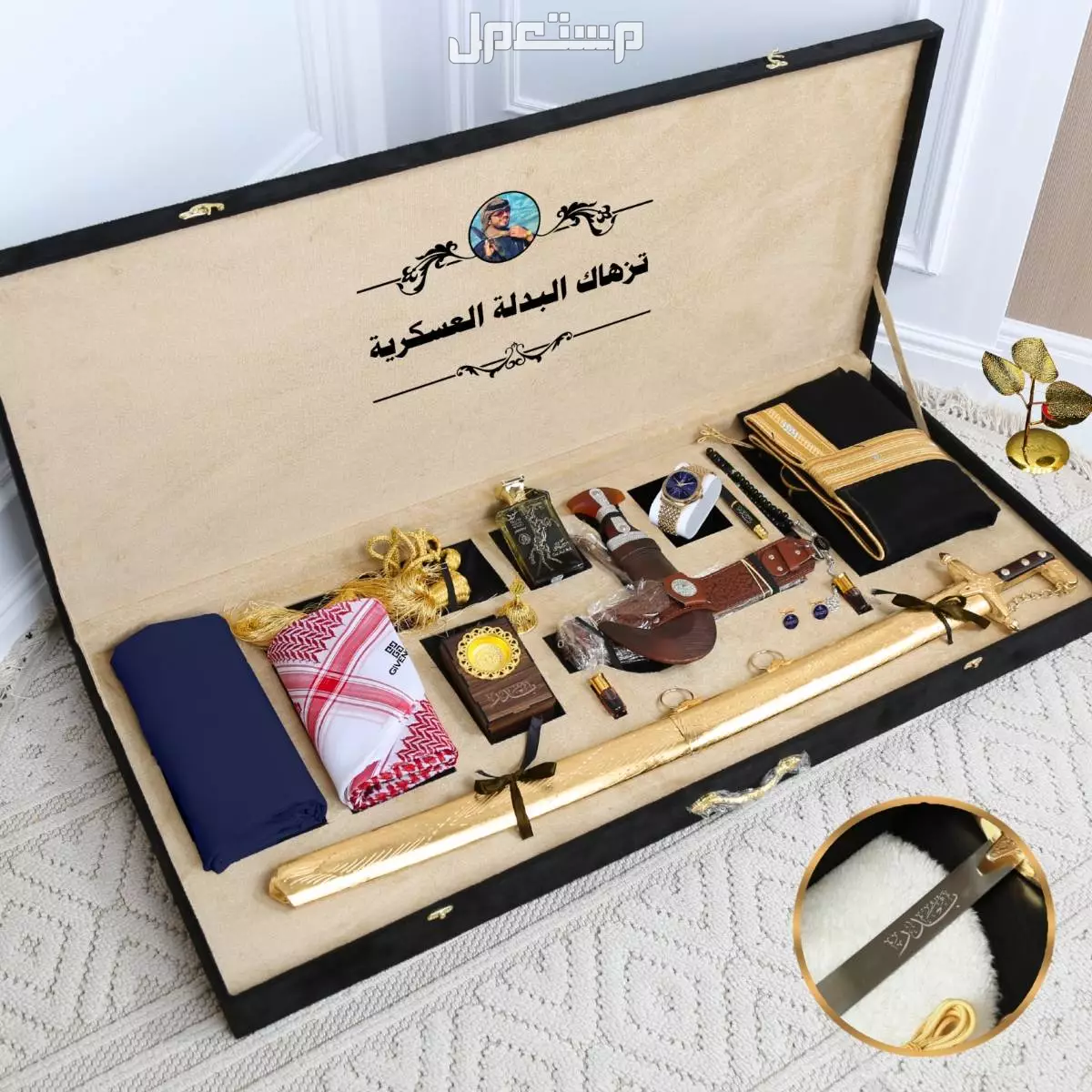السعر600ريال سعودي فقط🎁* 🎊🎊  *بوكس  ملكي صيفي تصميم راقي*   ✨ *جفنشي*  ✨    *مكون من* 1️⃣شماغ  ماركة جفنشي   مقاسات (55-58-60)  2️⃣قماش صيفي جفنشي     *الملحقات*،  لوقو الجيب والرقبه وثما