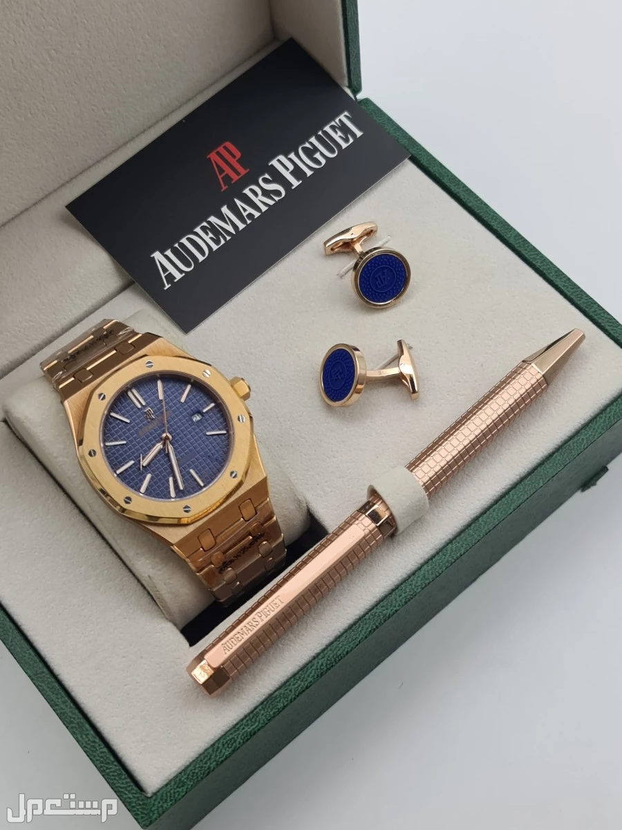 طقم ___رجالي ..  جديد من اي بي..  ساعه مع قلم وكبك..  مع علب وكياس الماركه.   درجه اولى..       **السعر350ريال..