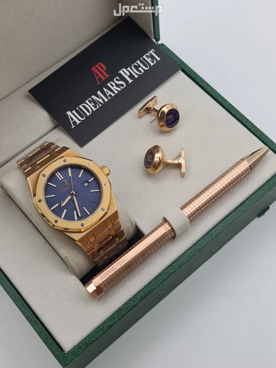 طقم ___رجالي ..  جديد من اي بي..  ساعه مع قلم وكبك..  مع علب وكياس الماركه.   درجه اولى..       **السعر350ريال..