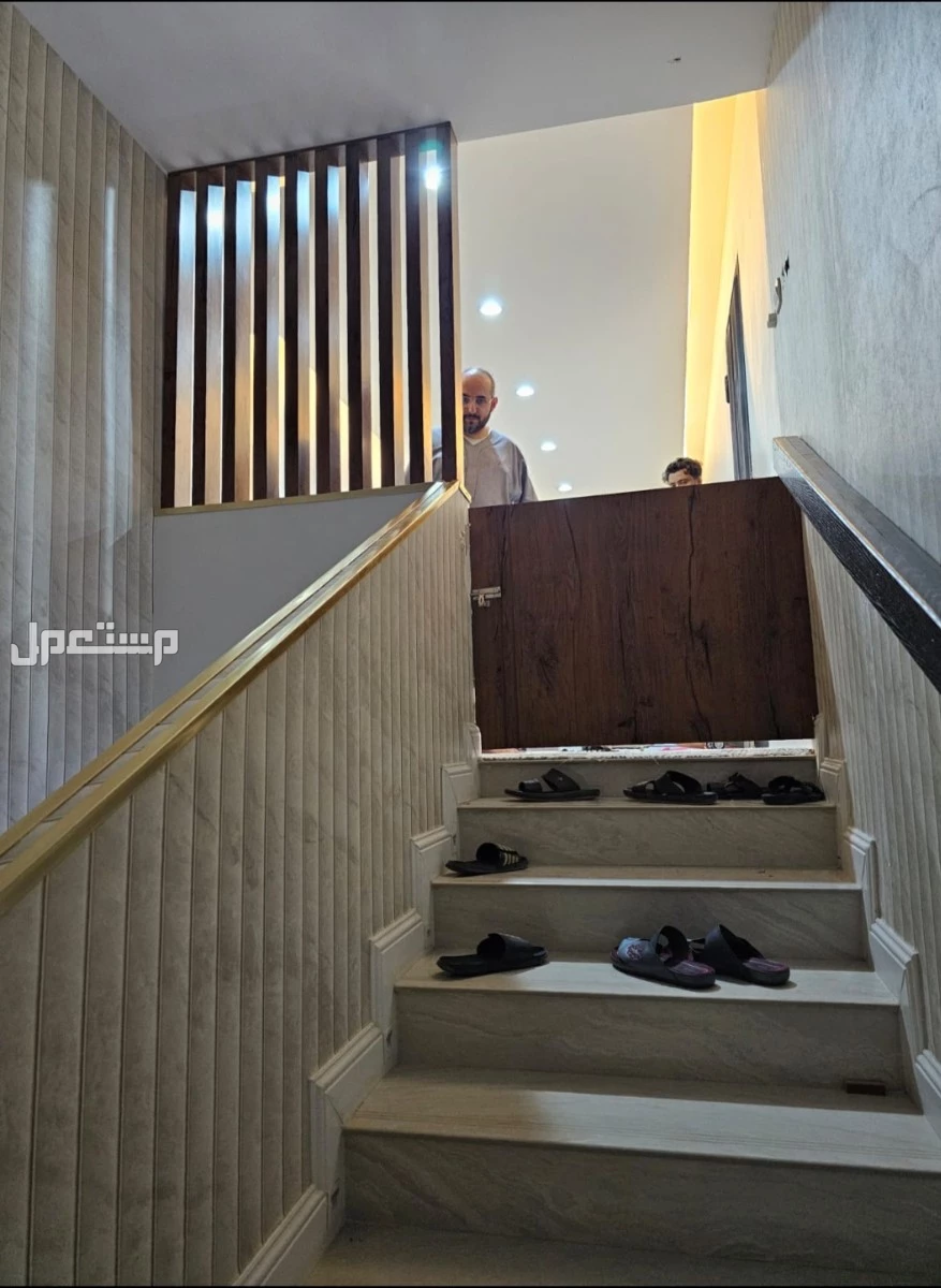 تصميم وتنفيذ ديكورات بديل الشيبورد وبديل الرخام وبديل الحجر في الرياض