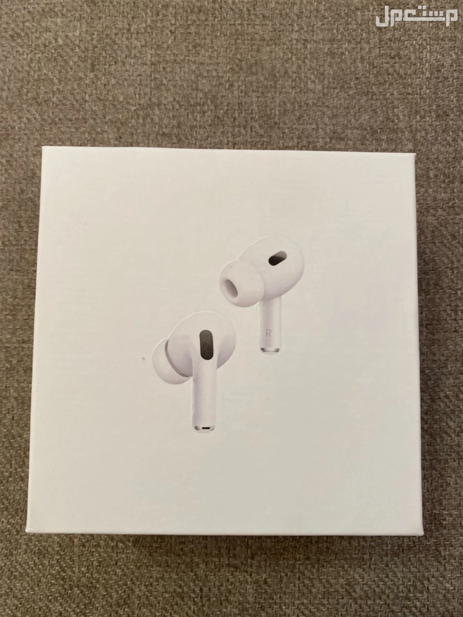 AirPods Pro 2nd generation في الدمام بسعر 700 ريال سعودي