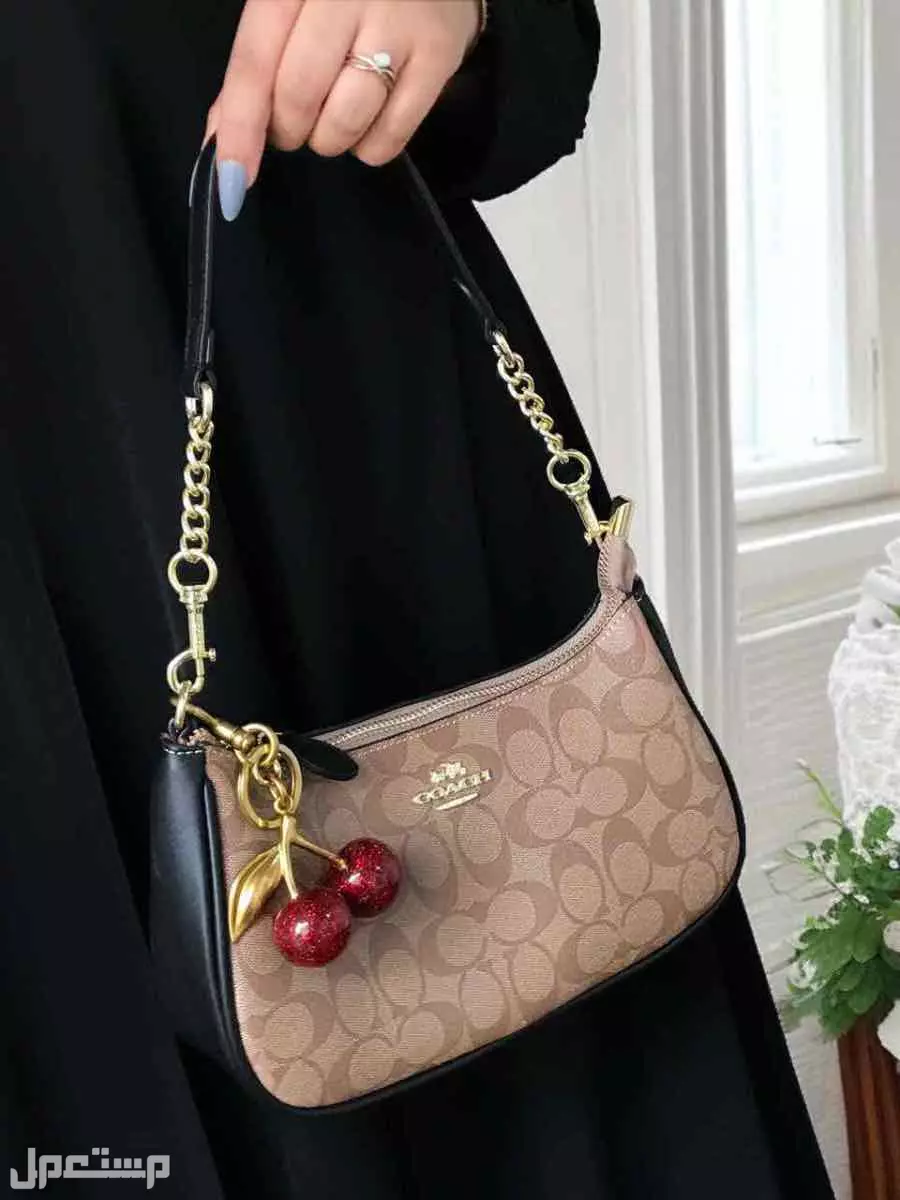 شنط ماركة كوتش ماستر كوالتي مع تعليقة الهبه