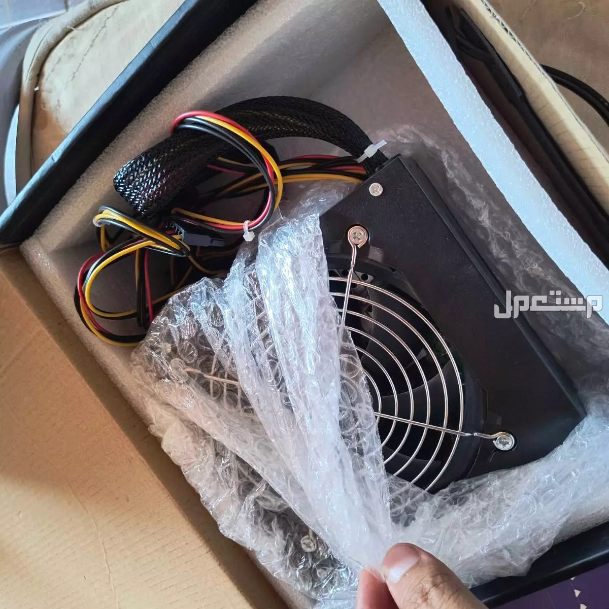جهاز مزود طاقه للكمبيوترات وغيرها