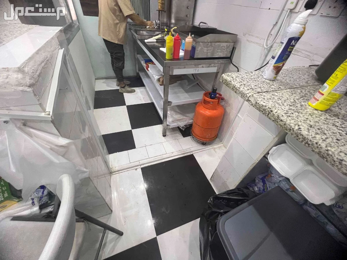 محل للبيع  بسعر 70 ألف ريال سعودي