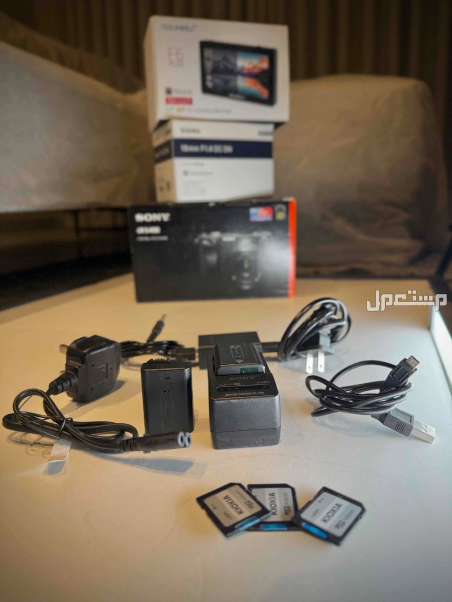 كاميرا سوني a6400 مع عدسة سيقما 16mm