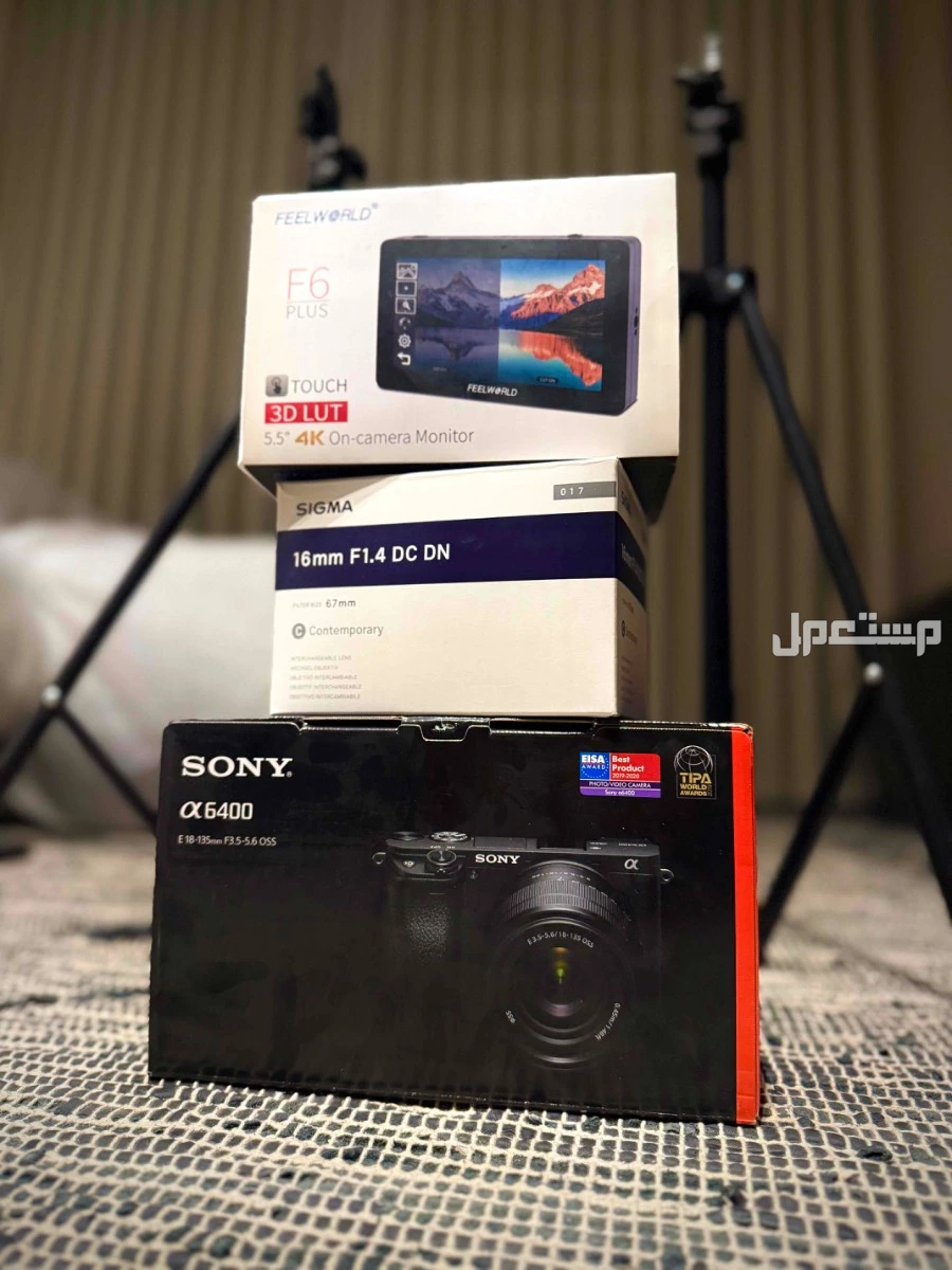 كاميرا سوني a6400 مع عدسة سيقما 16mm