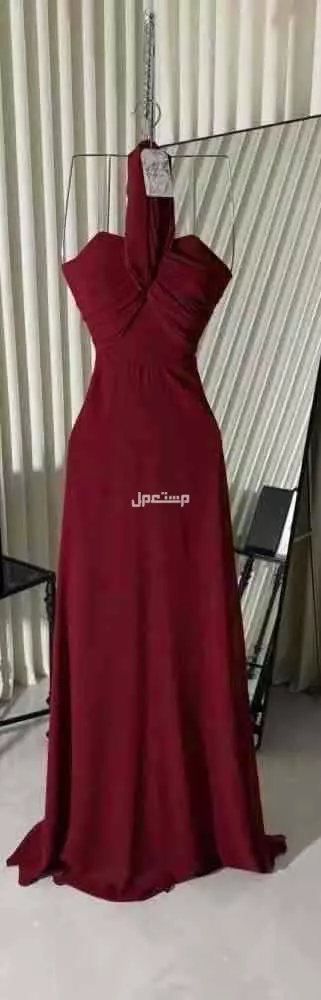 فساتين جديده ونظيفه غير مستعمله