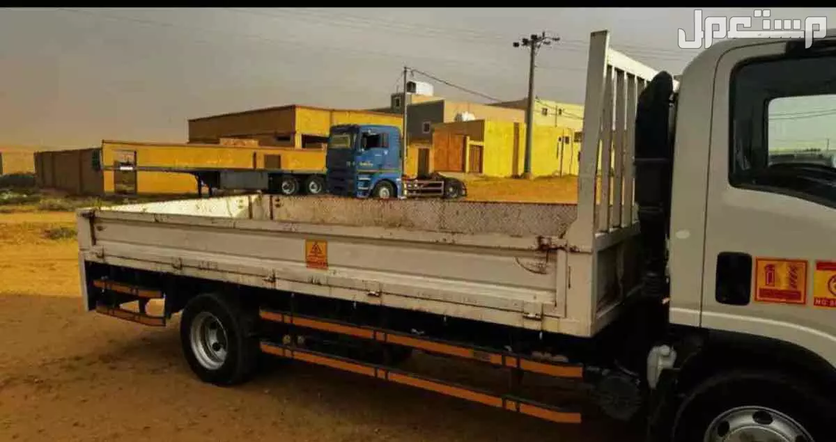 صندوق دينا ابيض للبيع السوم 3500 بالقصيم عنيزه