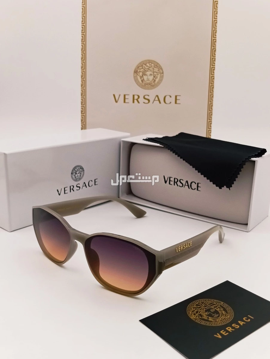 : نظارات شمسية من ماركه برادا  مع جميع الملحقات السعر 100ريال  نظارات شمسية  من ماركه فرزاتشي  مع جميع الملحقات السعر 100 ريال