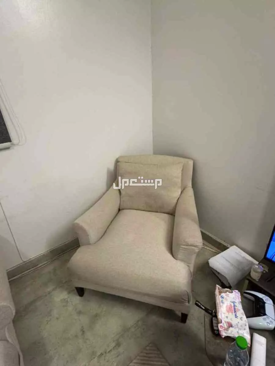 كنب امريكي مستعمل للبيع-الفرش مجانا -مافي توصيل-على السوم