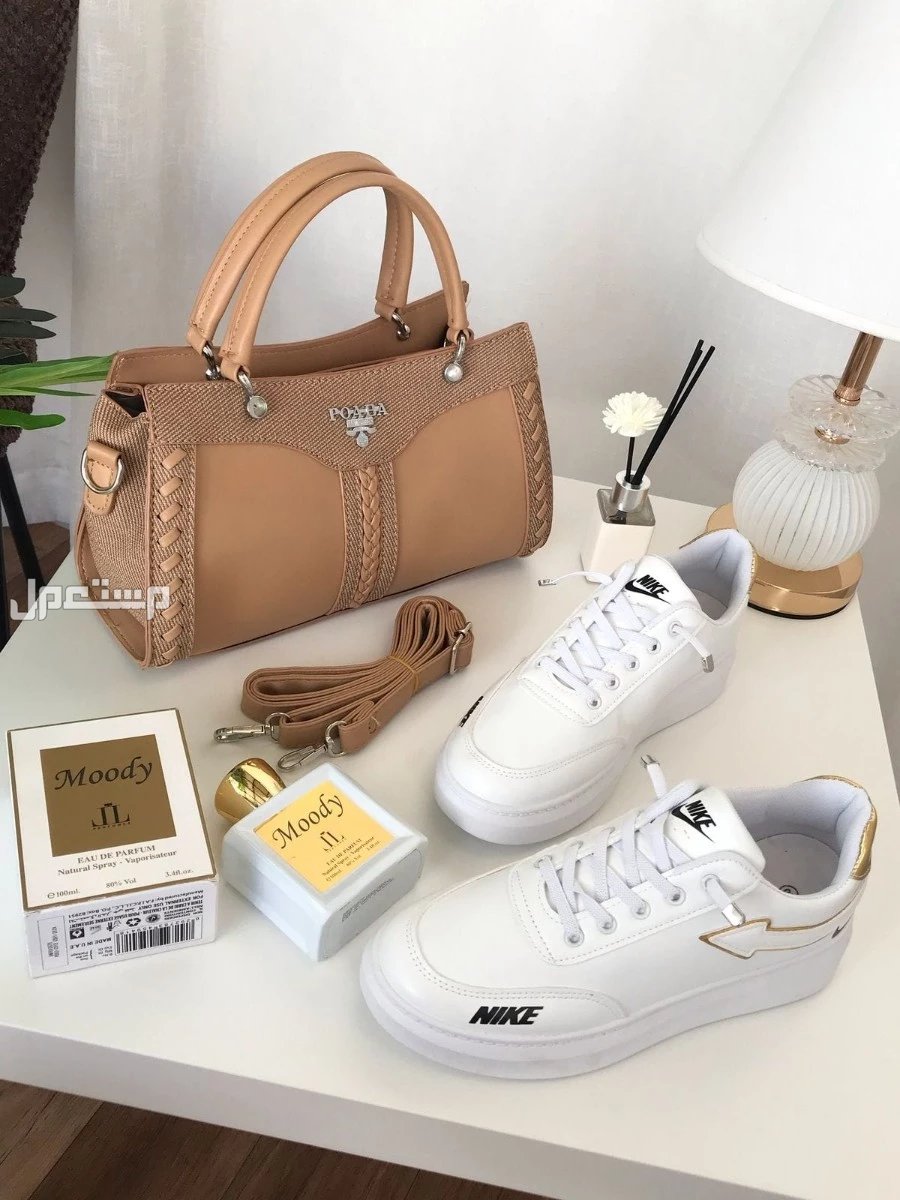 طقم شنطة وشوز ماركات مع عطر ماركات