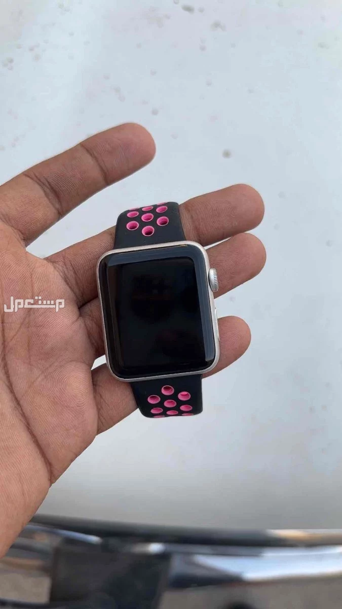 ساعه ابل للبيع بسعر900 قابل للتفاوض مميزه جداً