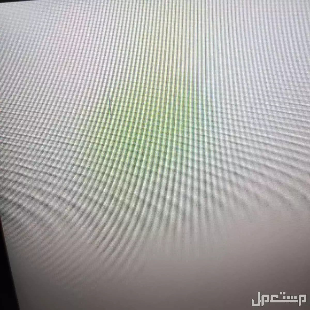 شاشة قيمنق للبيع بسعر 600 ريال سعودي