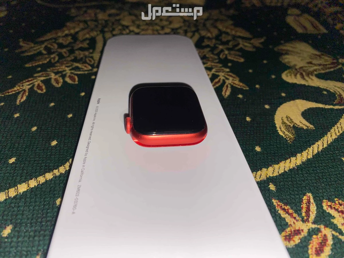 ساعة أبل الجيل السادس للبيع في تبوك وعرعر في تبوك بسعر 679 ريال سعودي