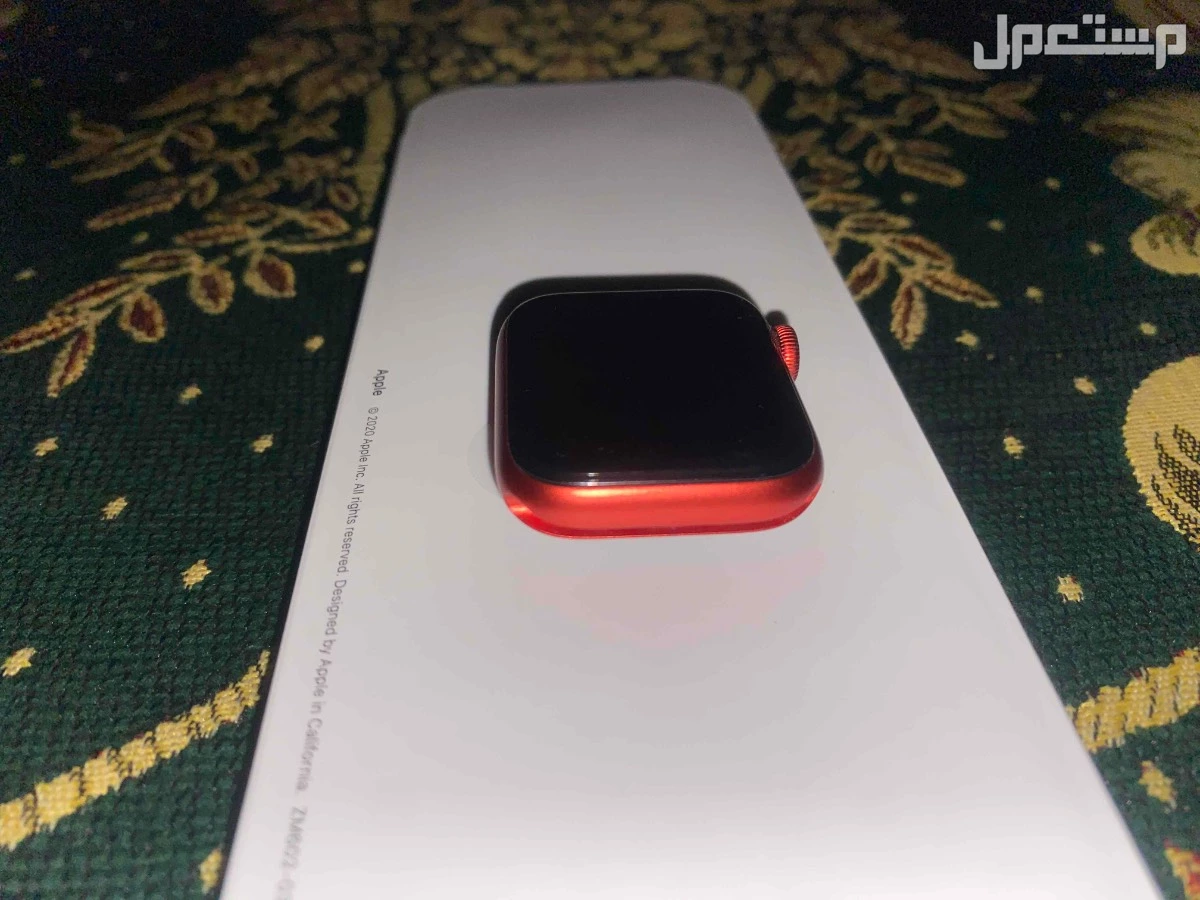 ساعة أبل الجيل السادس للبيع في تبوك وعرعر في تبوك بسعر 679 ريال سعودي