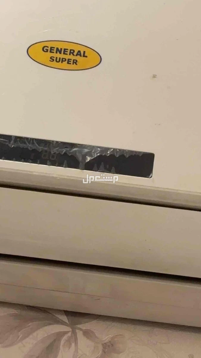 مكيف اسبلت للبيع بسعر مناسب نظيف جداً