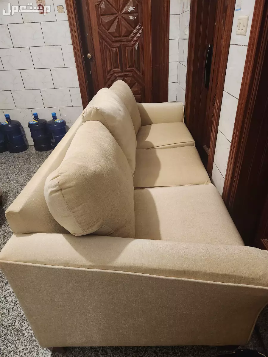 طقم كنب أمريكي (المطلق) نظيف للبيع
