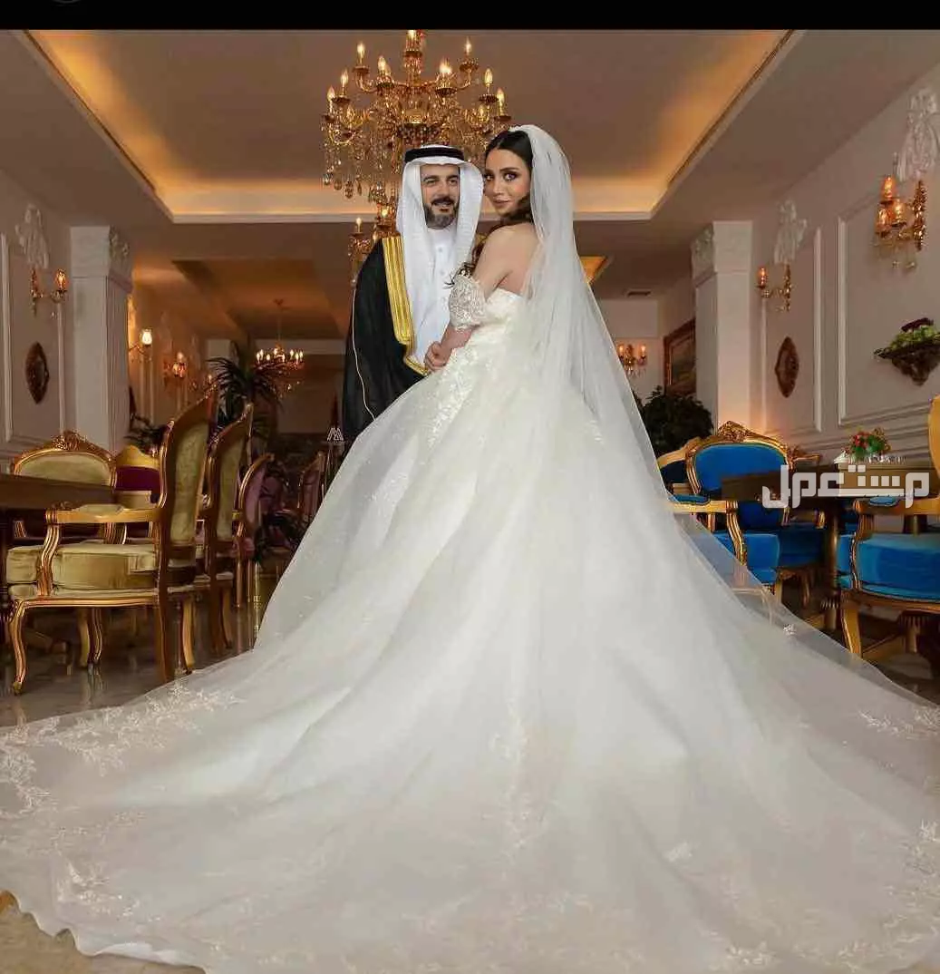 فستان زفاف مستعمل مره واحده فقط نظيف ومكوي