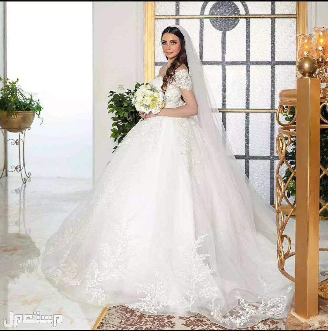 فستان زفاف مستعمل مره واحده فقط نظيف ومكوي