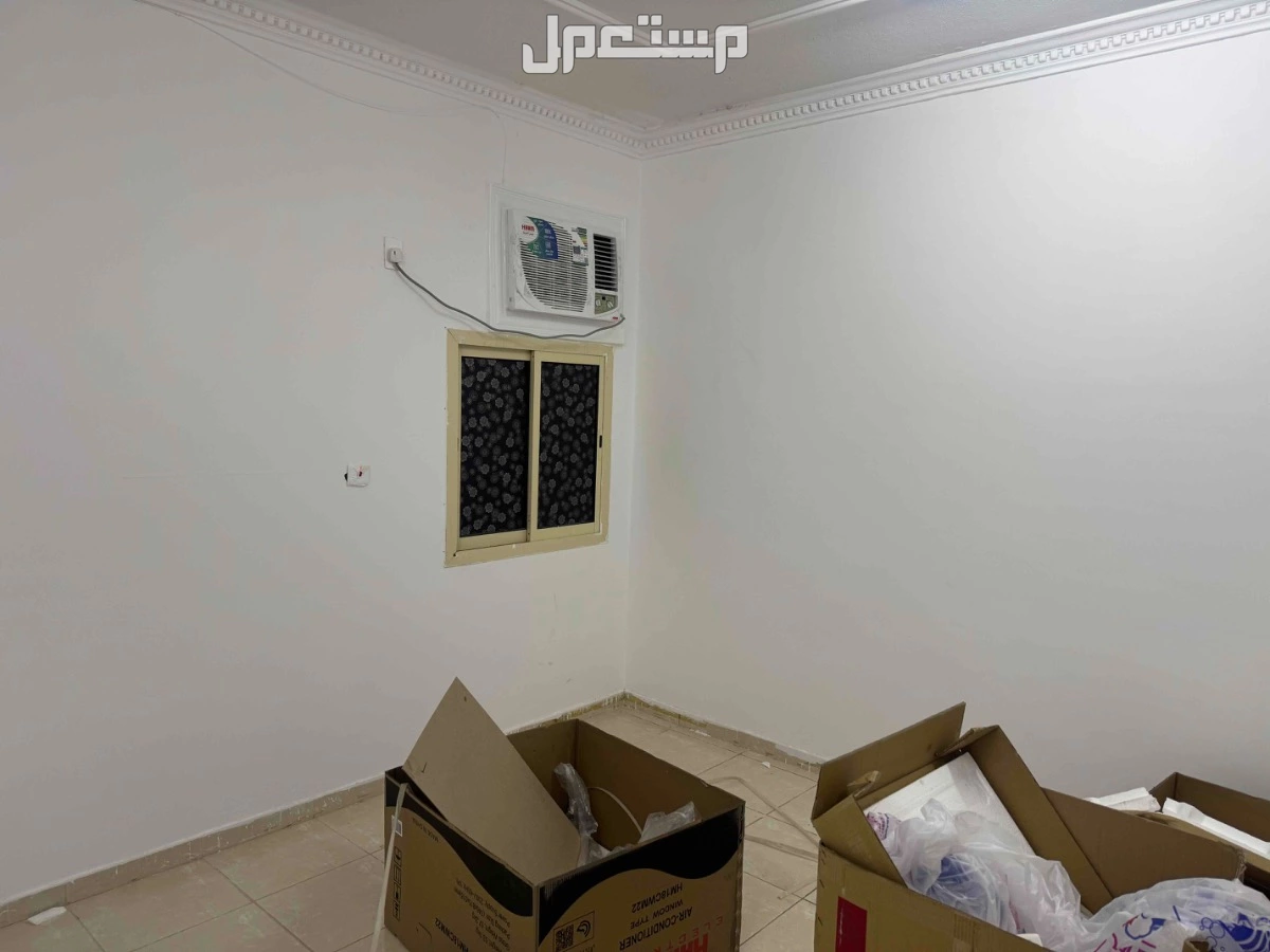اثاث للبيع ( مكيفات + فرن + ثلاجة )