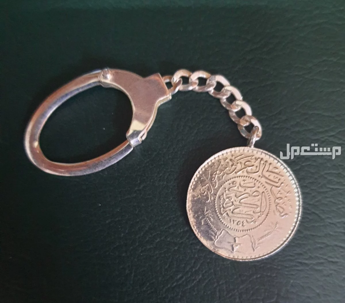مداليا أو مدلية فضة بالكامل موصولة بنصف ريال الملك عبدالعزيز 1354