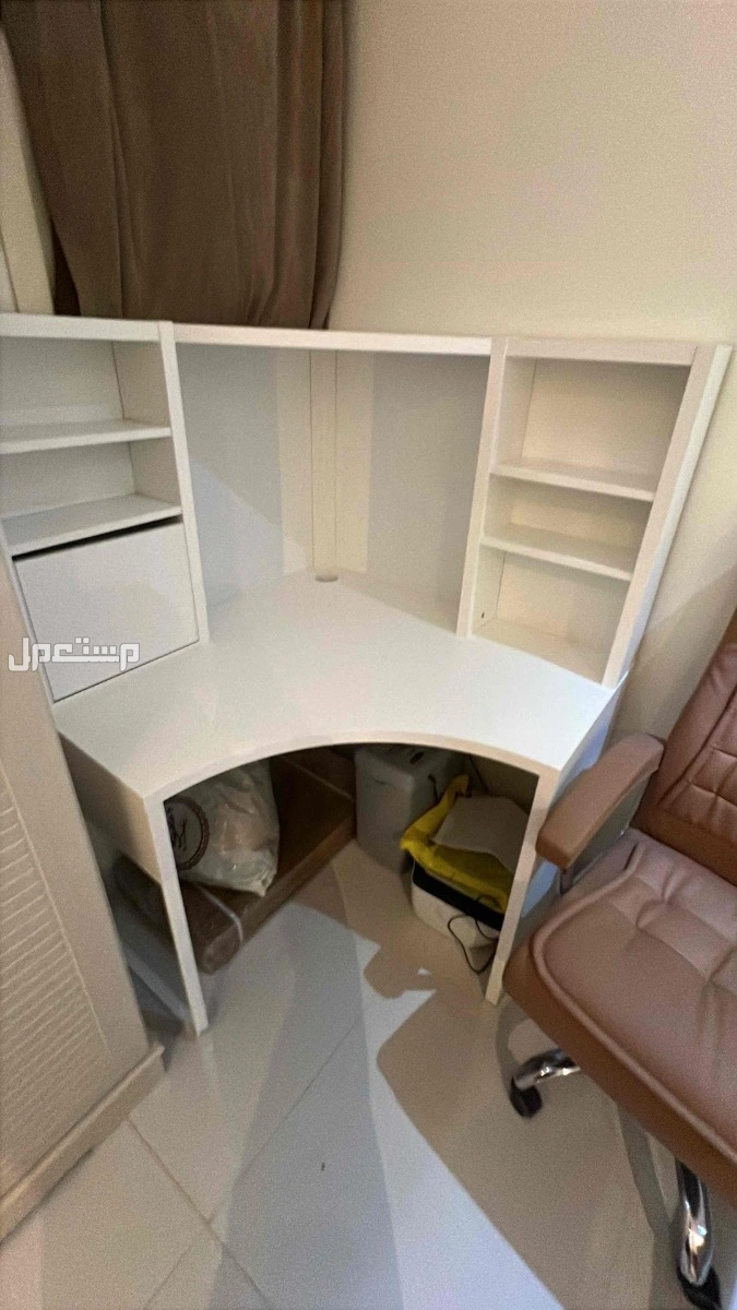 للبيع: مكتب من IKEA موديل MICKIE