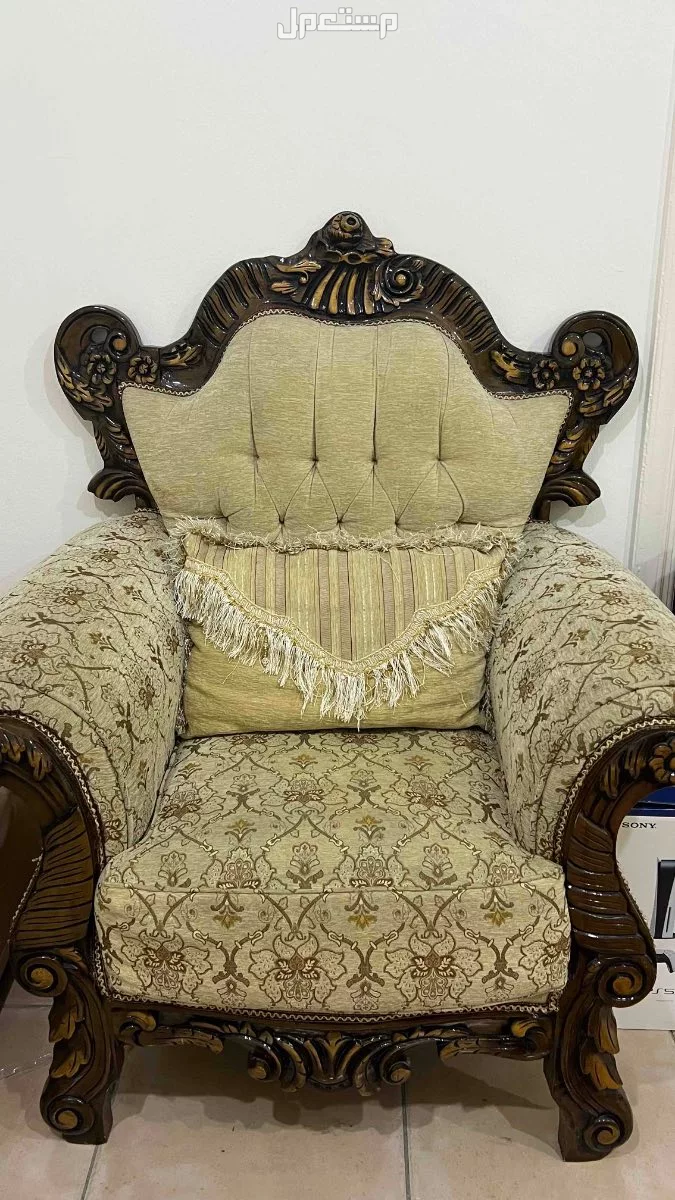 كنب انتيك وايكونك  في جدة بسعر 800 ريال سعودي
