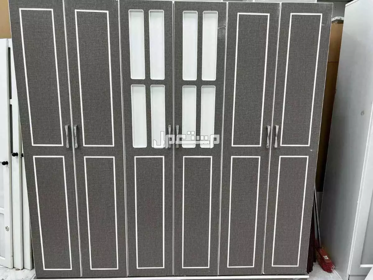 دولاب  في جدة بسعر 1300 ريال سعودي