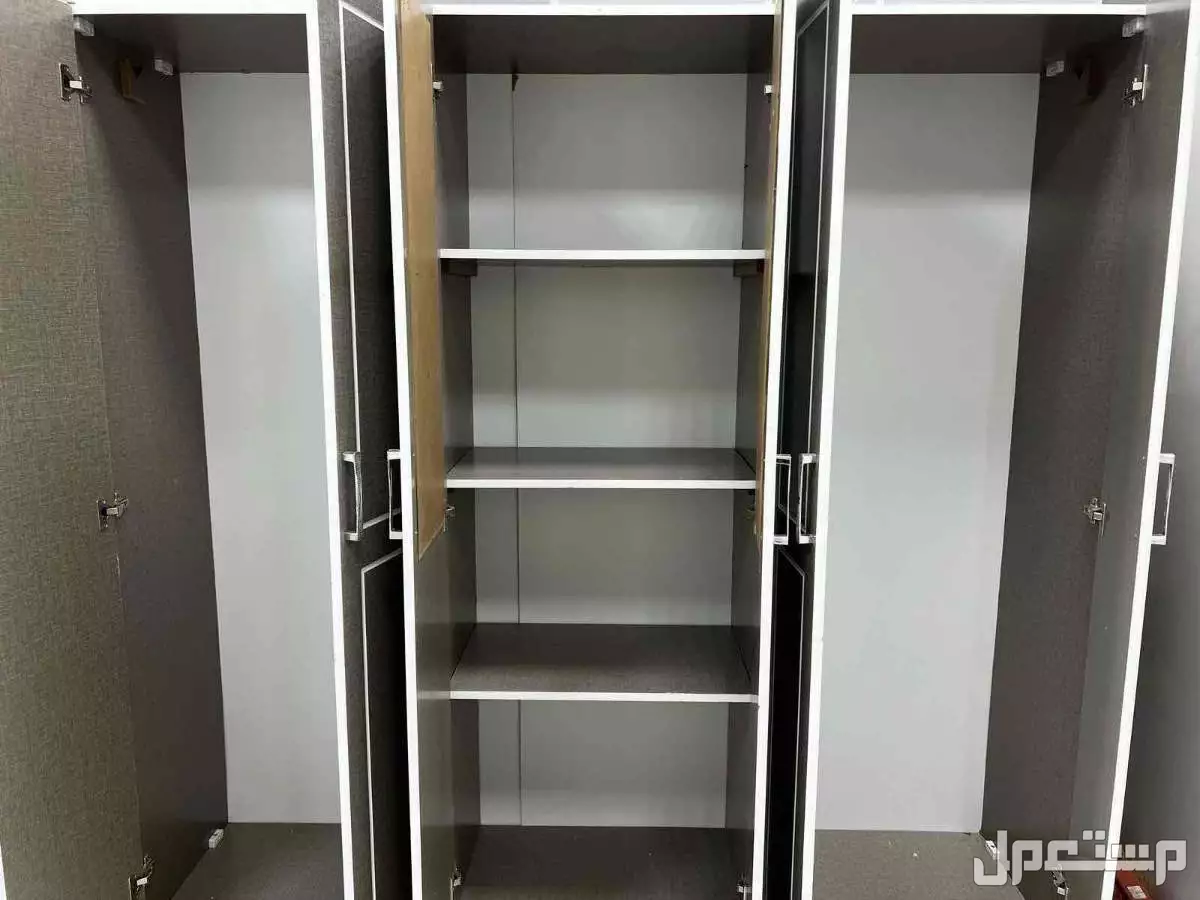 دولاب  في جدة بسعر 1300 ريال سعودي