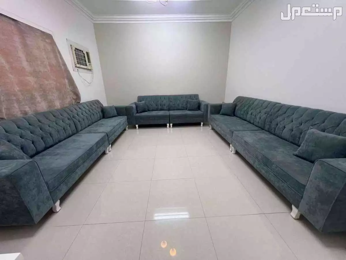 كنب نظيف جدا سبب البيع النقل حي لبن  في الرياض بسعر 2500 ريال سعودي