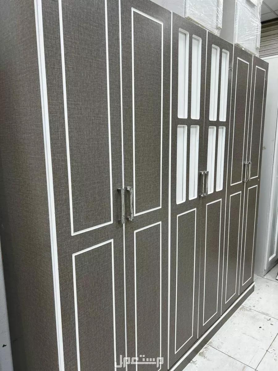 للبيع دولاب 6 درف وطني مستعمل مع التركيب والتوصيل